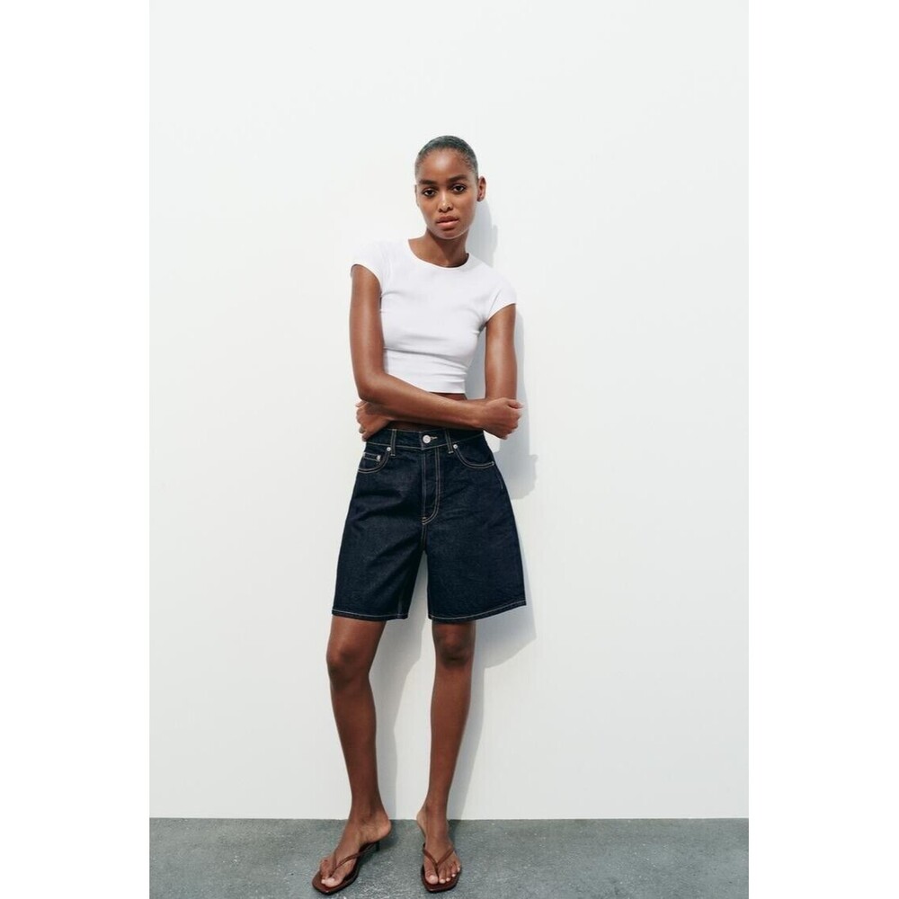 Zara TRF Mid-rise Denim Shorts - Sz 8